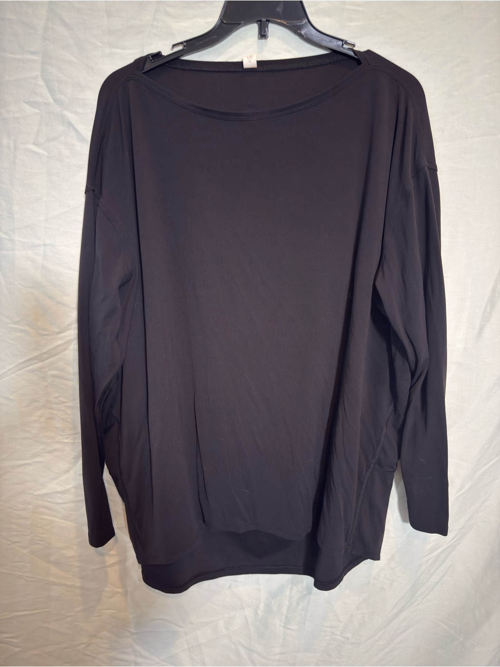 Lululemon Athletica Back In Action Black Long Sleeve Relaxed Crewneck Top
